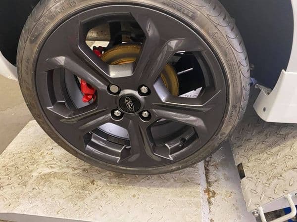 Alloy wheel restoration work at The Valet Man