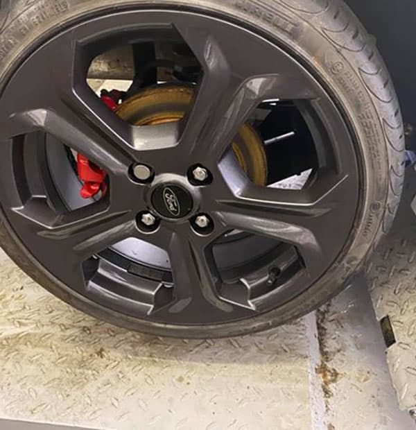 Wheel restoration by The Valet Man