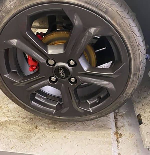 Refurbished alloy wheel fitted back to the car
